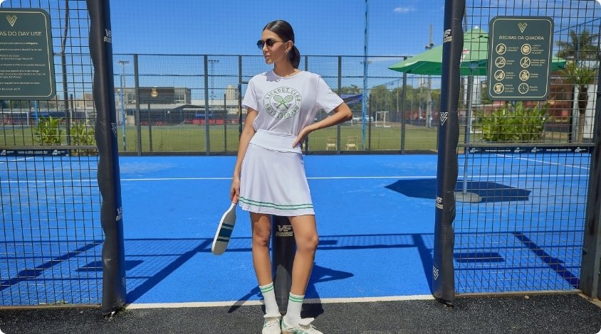 os-problemas-que-muitas-mulheres-enfrentam-com-roupas-de-jogar-tenis-blog