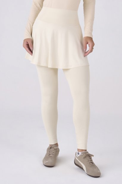 Saia Calça Comprida Off White Para Mulheres De Até 1,60 de Altura Collab Tamiris Rodrigues Epulari